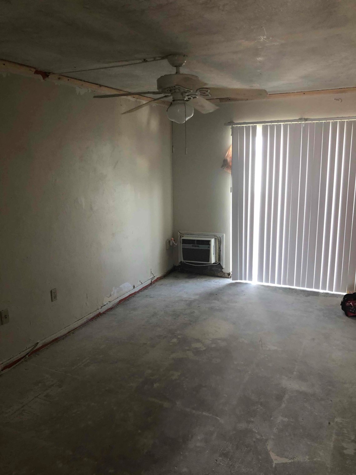 2F51BF7F-9E3B-4AC9-A8EA-328B5E8DB7D6 (1)